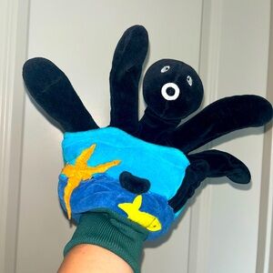 ”The Itsy Bitsy Spider” Hand Puppet